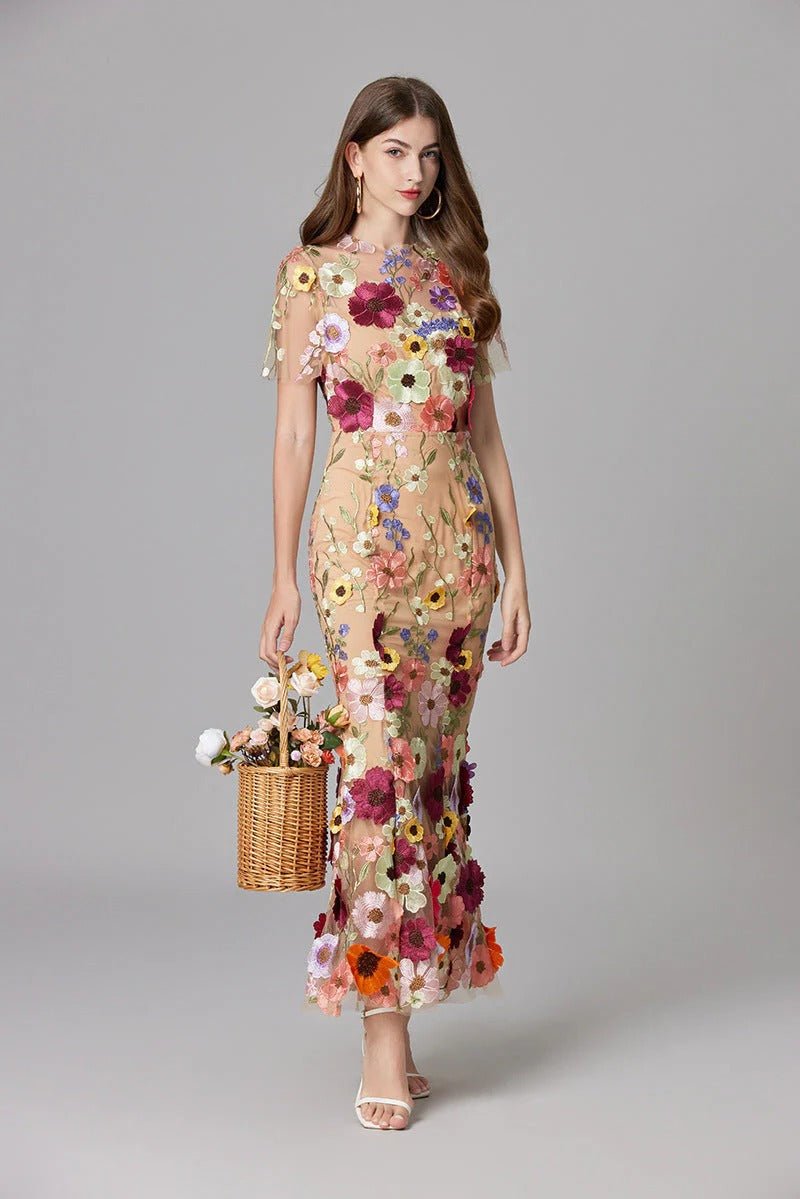 Women's Floral Applique Sleeveless Maxi Dress